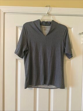 Talbots Black & White Short Sleeve V-Neck Tee